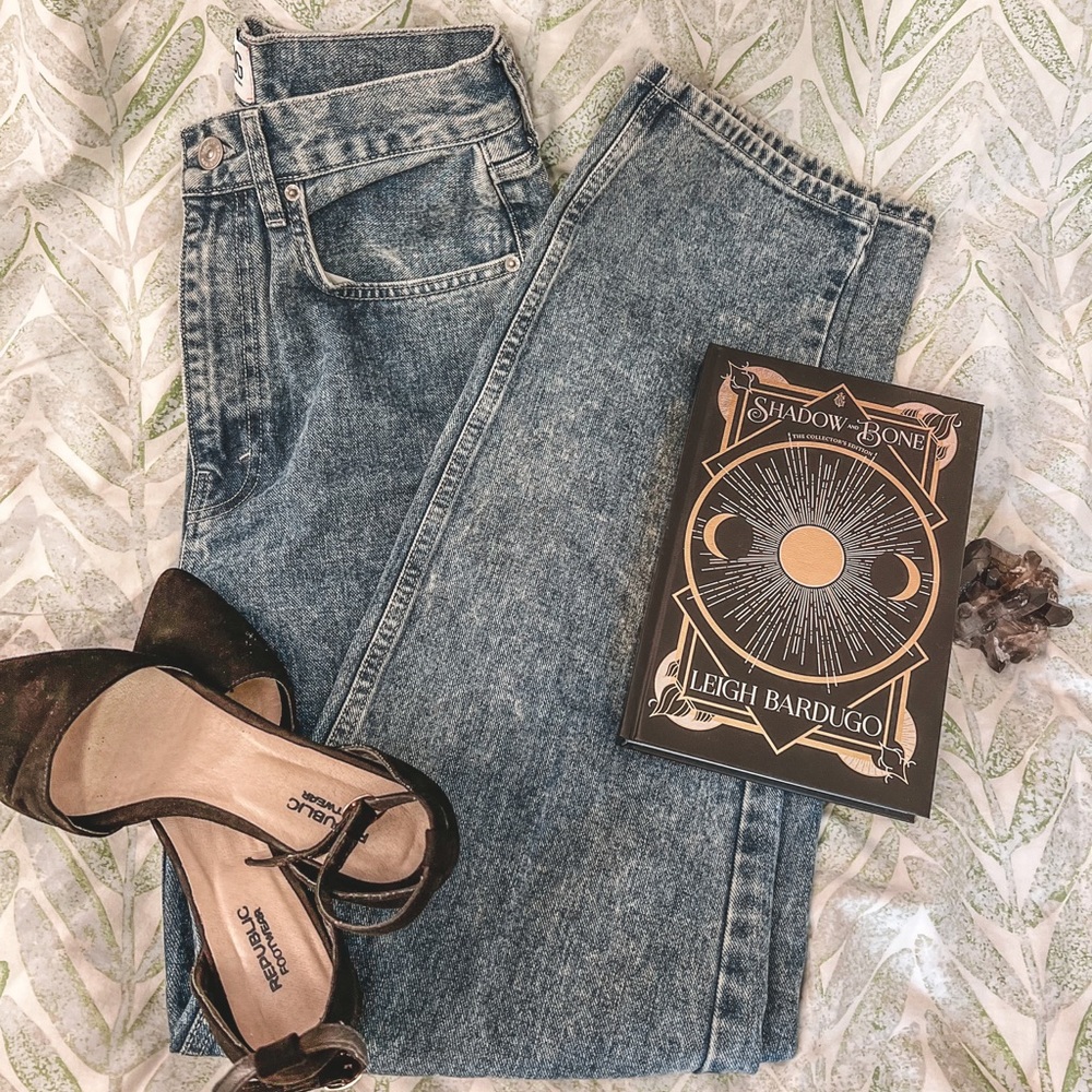 Like New BDG Urban Outfitters Size 26 High Rise Wide Leg Jeans